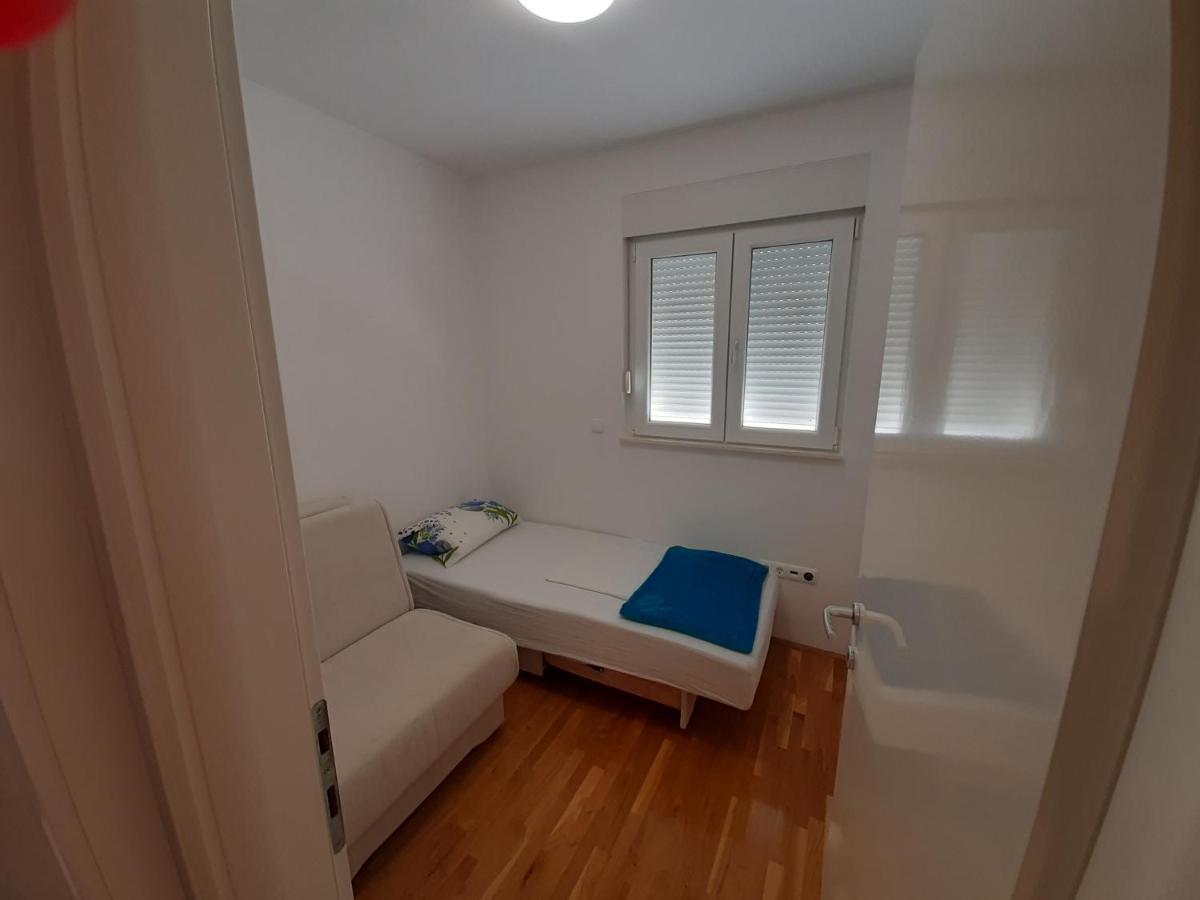Apartman U Centru Makarske Макарска Екстериор снимка