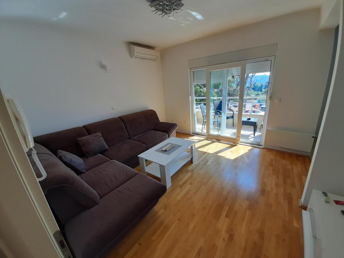 Apartman U Centru Makarske Макарска Екстериор снимка