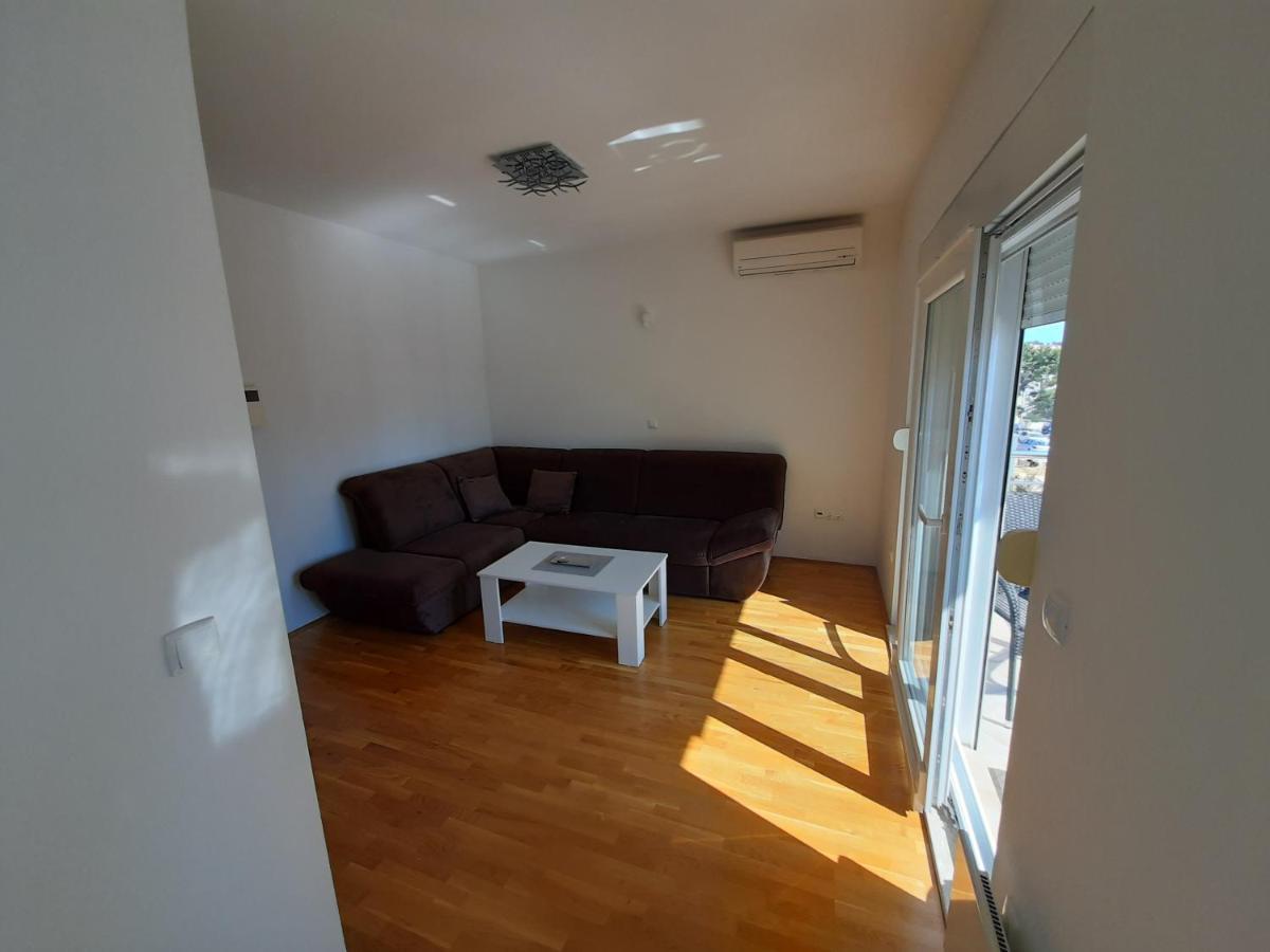 Apartman U Centru Makarske Макарска Екстериор снимка