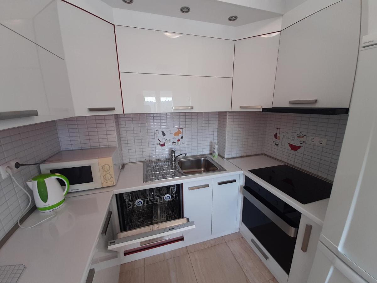 Apartman U Centru Makarske Макарска Екстериор снимка