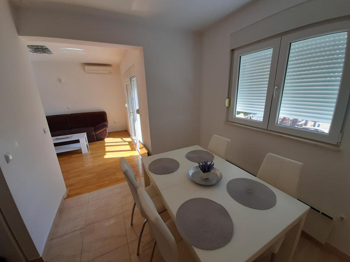 Apartman U Centru Makarske Макарска Екстериор снимка
